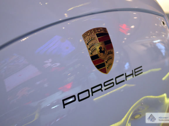         Porsche