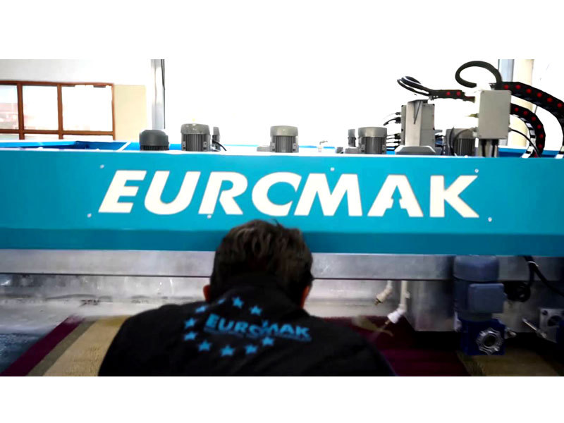 EUROMAK представляет автоматическую ковромоечную машину MASS 2600
