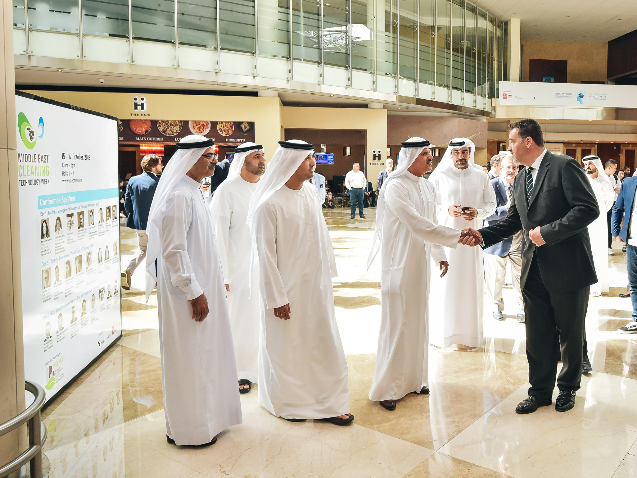 В Дубае прошла крупнейшая региональная выставка MECTW (фотоотчет)